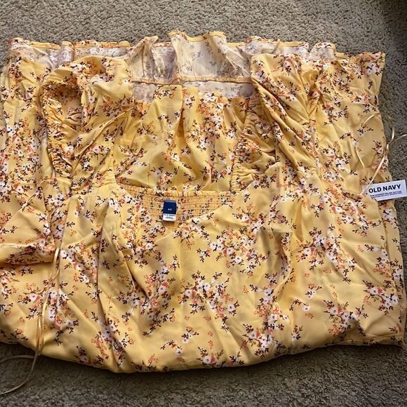 Old Navy Fit and Flare Floral Puff Sleeves Mini Dress - Picture 5 of 8